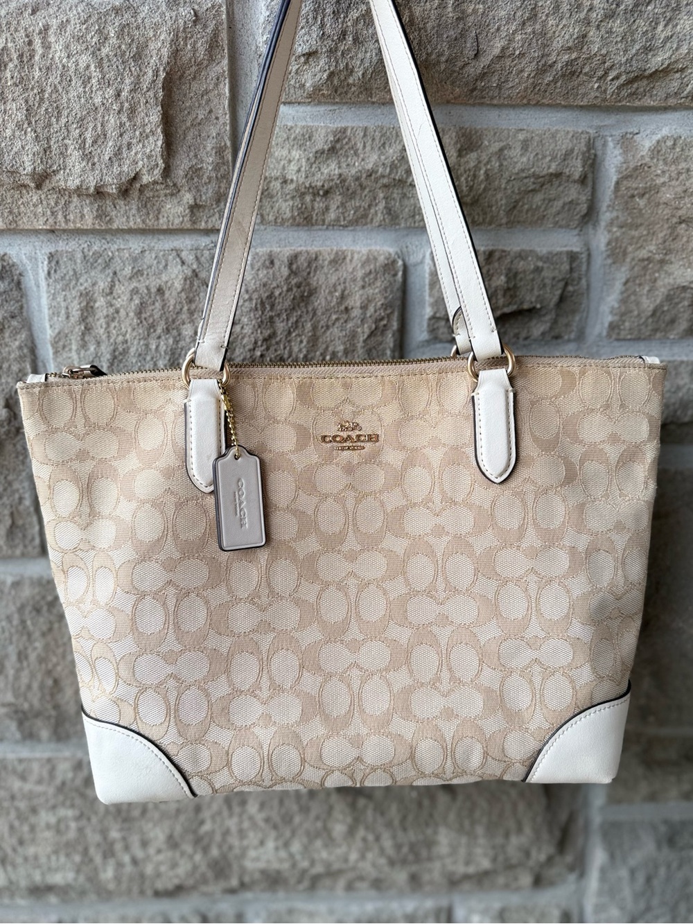 COACH Zip Top Tote in Signature Jacquard – Style F29958